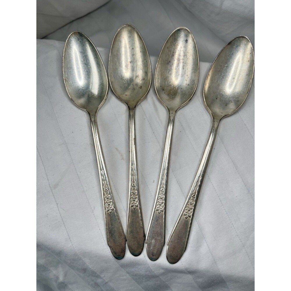 WM Rogers & Son IS Gardenia Flatware-Set of 4 Spoons